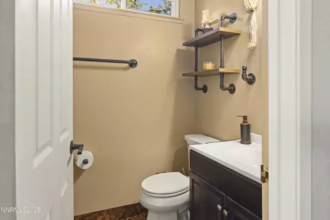 749 E St, Fernley, NV 89408 photo 12