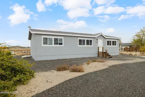 2530 E 7th St, Silver Springs, NV 89429