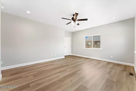 Living - 815 Great Basin Ln, Fallon, NV 89406 photo 11 of 13