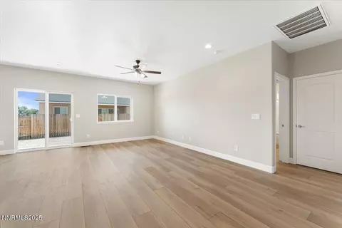 Living - 815 Great Basin Ln, Fallon, NV 89406 photo 2 of 13