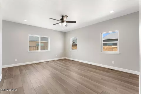 Living - 815 Great Basin Ln, Fallon, NV 89406 photo 9 of 13