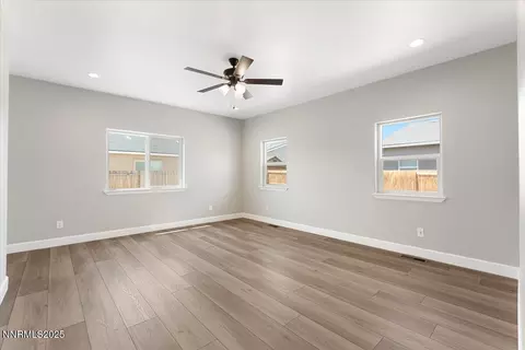 Living - 815 Great Basin Ln, Fallon, NV 89406 photo 10 of 13