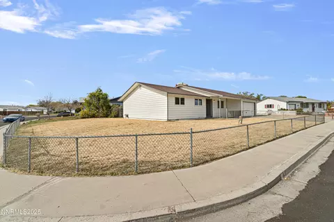 829 Sunset Dr, Fallon, NV 89406 photo 3