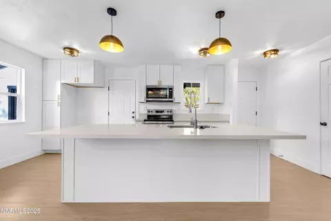 650 Lancaster Dr, Reno, NV 89506