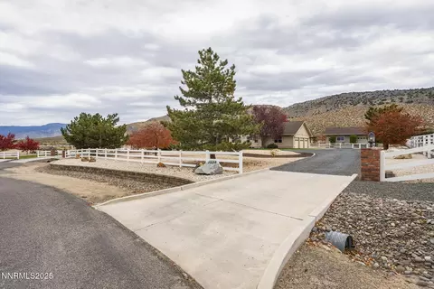 1526 W High Point Ct, Minden, NV 89423
