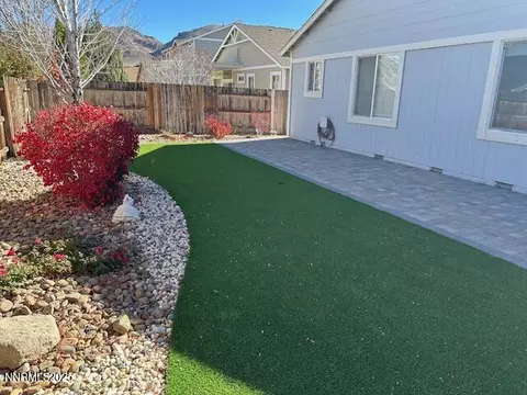 Exterior - 2185 Eagle Greens Dr, Reno, NV 89521 photo 9 of 10