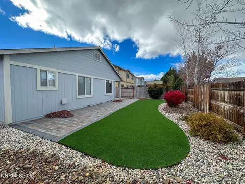 Exterior - 2185 Eagle Greens Dr, Reno, NV 89521 photo 5 of 10