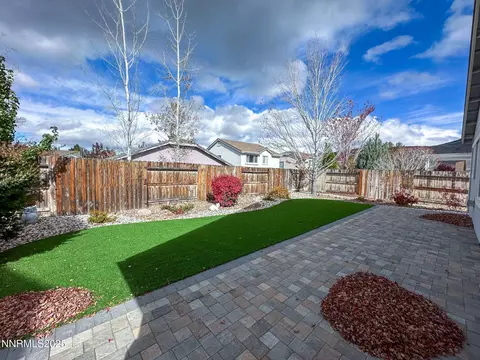 Exterior - 2185 Eagle Greens Dr, Reno, NV 89521 photo 4 of 10