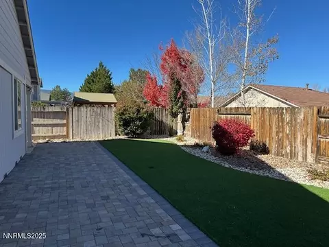 Exterior - 2185 Eagle Greens Dr, Reno, NV 89521 photo 7 of 10