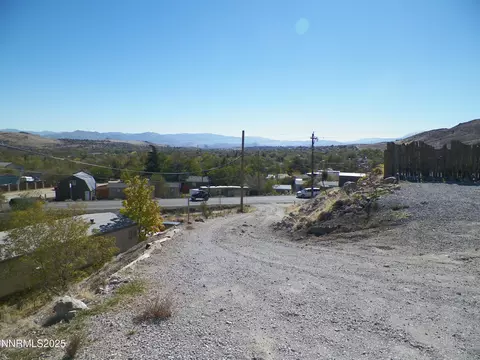 245 W 7th Ave, Sun Valley, NV 89433