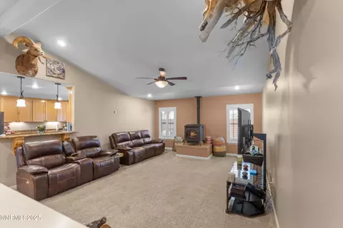 Living - 405 Cornerstone Ct, Fallon, NV 89406 photo 1 of 1