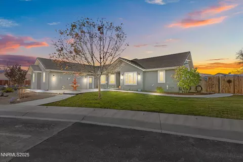 405 Cornerstone Ct, Fallon, NV 89406