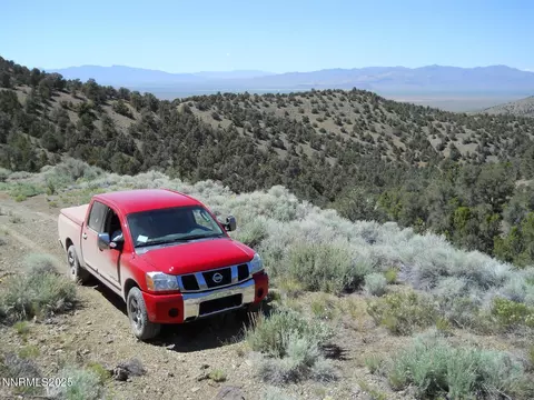 8210 Ml Crk Rd, Battle Mountain, NV 89820