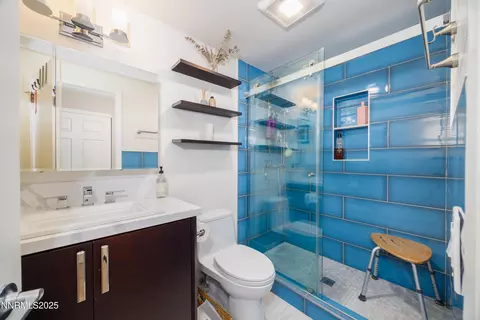 Bath - 615 E Riverview Cir, Reno, NV 89509 photo 1 of 3