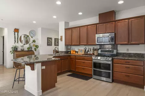 Kitchen - 11086 Colton Dr, Reno, NV 89521 photo 4 of 4