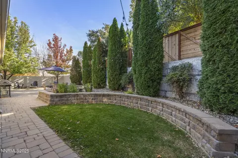 Exterior - 11086 Colton Dr, Reno, NV 89521 photo 7 of 8