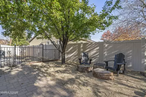 Exterior - 11086 Colton Dr, Reno, NV 89521 photo 4 of 8