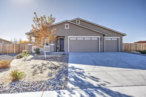 119 Alamosa St, Dayton, NV 89403