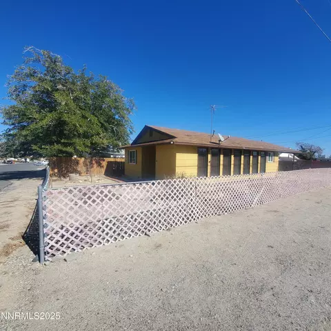 104 F St, Hawthorne, NV 89415