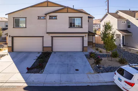 8838 Wolf Moon Dr, Reno, NV 89506