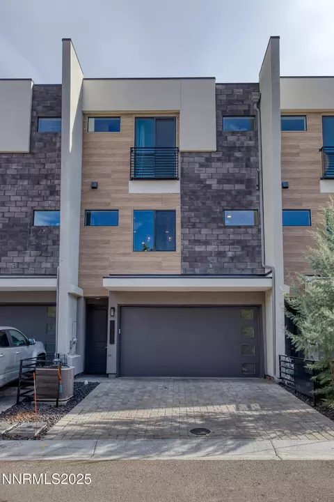 2562 River Hatchling Ln, Reno, NV 89503