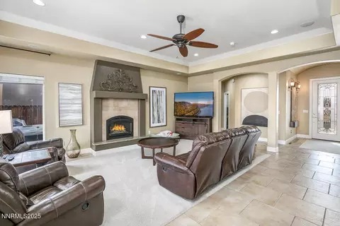 Living - 1135 Whitehawk Dr, Fallon, NV 89406 photo 3 of 3