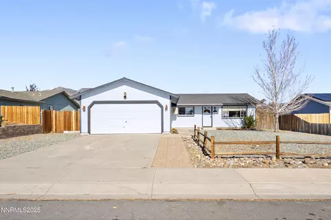 204 Gordon Ln, Dayton, NV 89403
