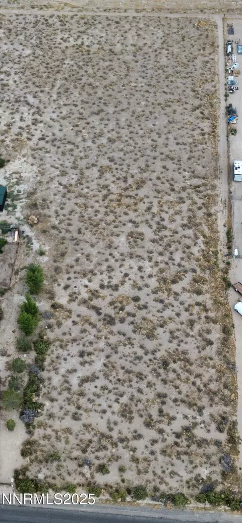 98 N Bybee Ln, Yerington, NV 89447