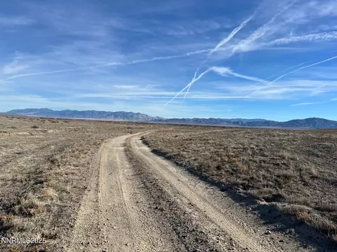 T27 R31 Sec 19, Lovelock, NV 89419