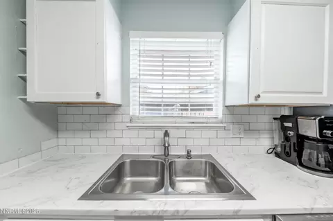 Kitchen - 1155 Beldon Way, Reno, NV 89503 photo 4 of 5
