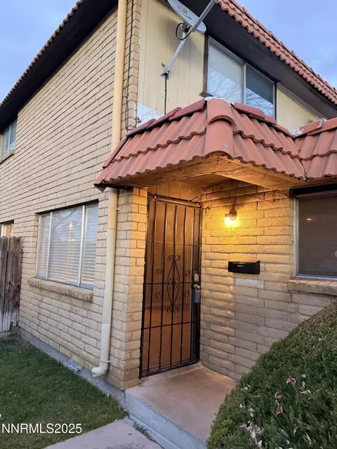 3300 Woodside Dr UNIT 6, Carson City, NV 89701