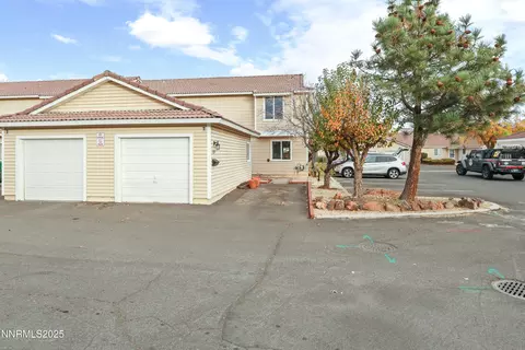 1128 Bradley Sq, Sparks, NV 89434