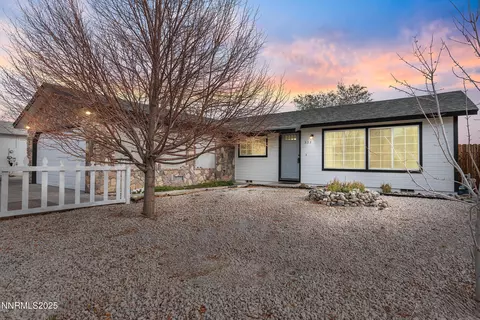532 Yellow Jacket Rd, Dayton, NV 89403