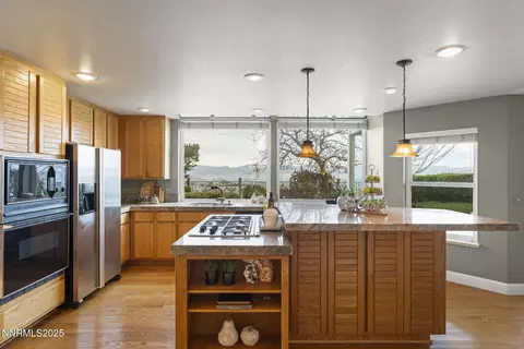 Kitchen - 2678 Starr Meadows Loop, Reno, NV 89519 photo 2 of 5