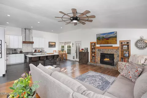 738 Noel Ln, Fallon, NV 89406 photo 3