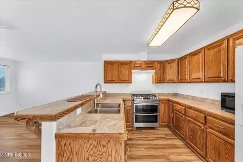 Kitchen - 988 Bench Rd, Fallon, NV 89406 photo 4 of 7