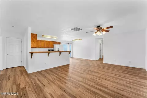 Living - 988 Bench Rd, Fallon, NV 89406 photo 4 of 4