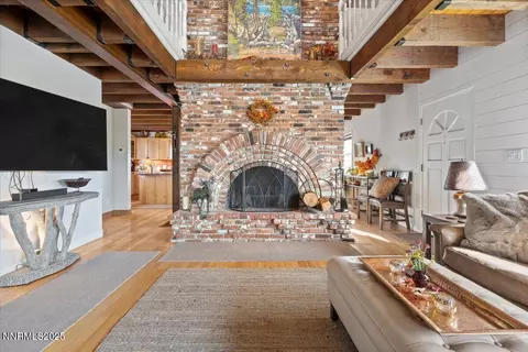 Living - 20855 Ames Ln, Reno, NV 89521 photo 3 of 4