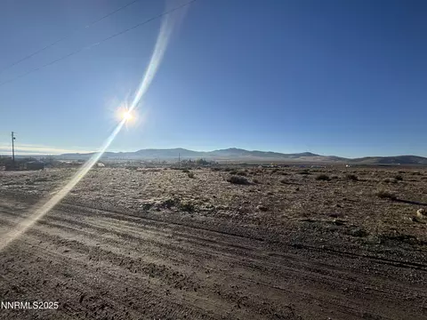 5535 Greeley Ave, Silver Springs, NV 89429