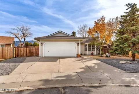 610 Boulder Cir, Dayton, NV 89403