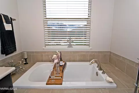 Bath - 768 E Cottage Loop, Gardnerville, NV 89460 photo 1 of 4