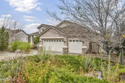 7400 Pembroke Dr, Reno, NV 89502