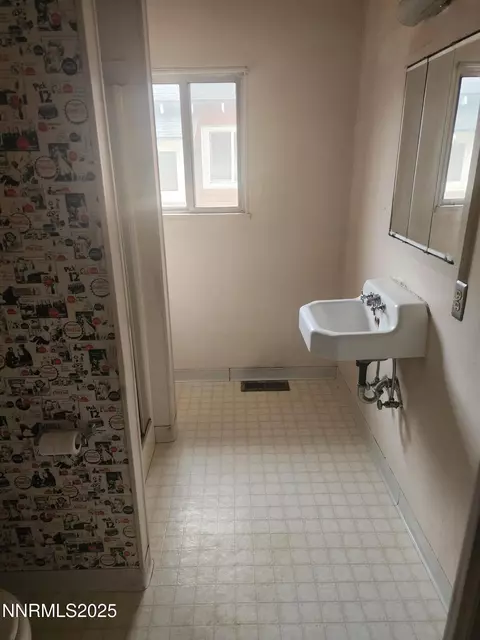 460 E 8th St, Reno, NV 89512 photo 5