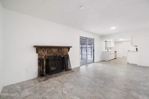 Living - 752 E St, Fernley, NV 89408 photo 4 of 4