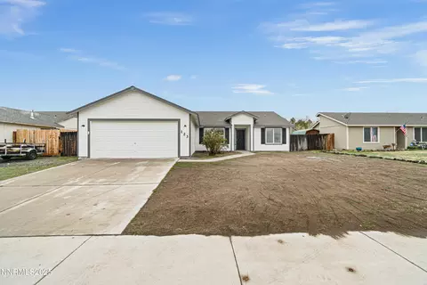 123 Shadow Mountain Dr, Fernley, NV 89408