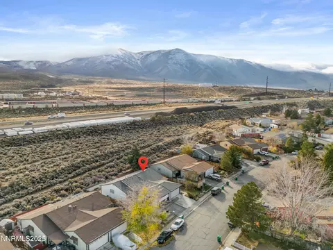 6790 Peppermint Dr, Reno, NV 89506