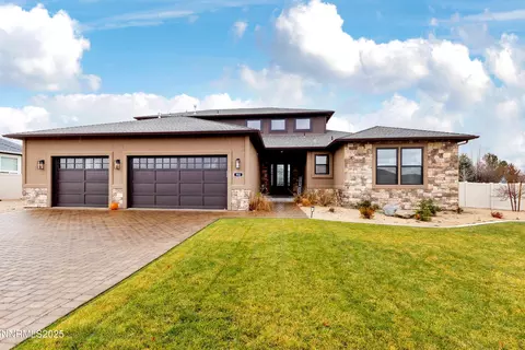 912 Holstein Ct, Gardnerville, NV 89460