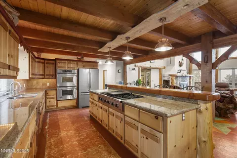Kitchen - 1610 Combination Rd, Reno, NV 89521 photo 2 of 3