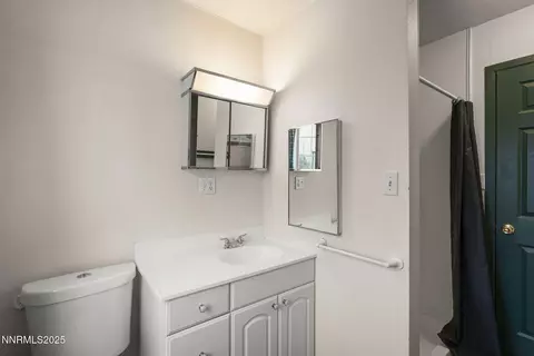 Bath - 1610 Combination Rd, Reno, NV 89521 photo 8 of 8