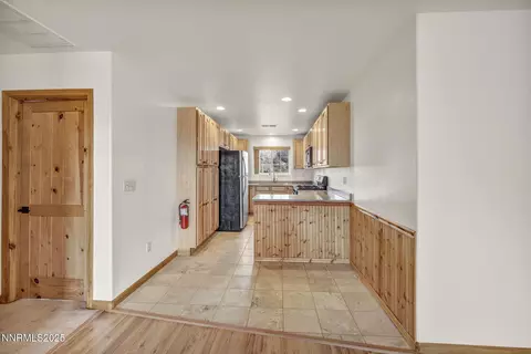 879 Eastside Ln, Coleville, CA 96107 photo 21
